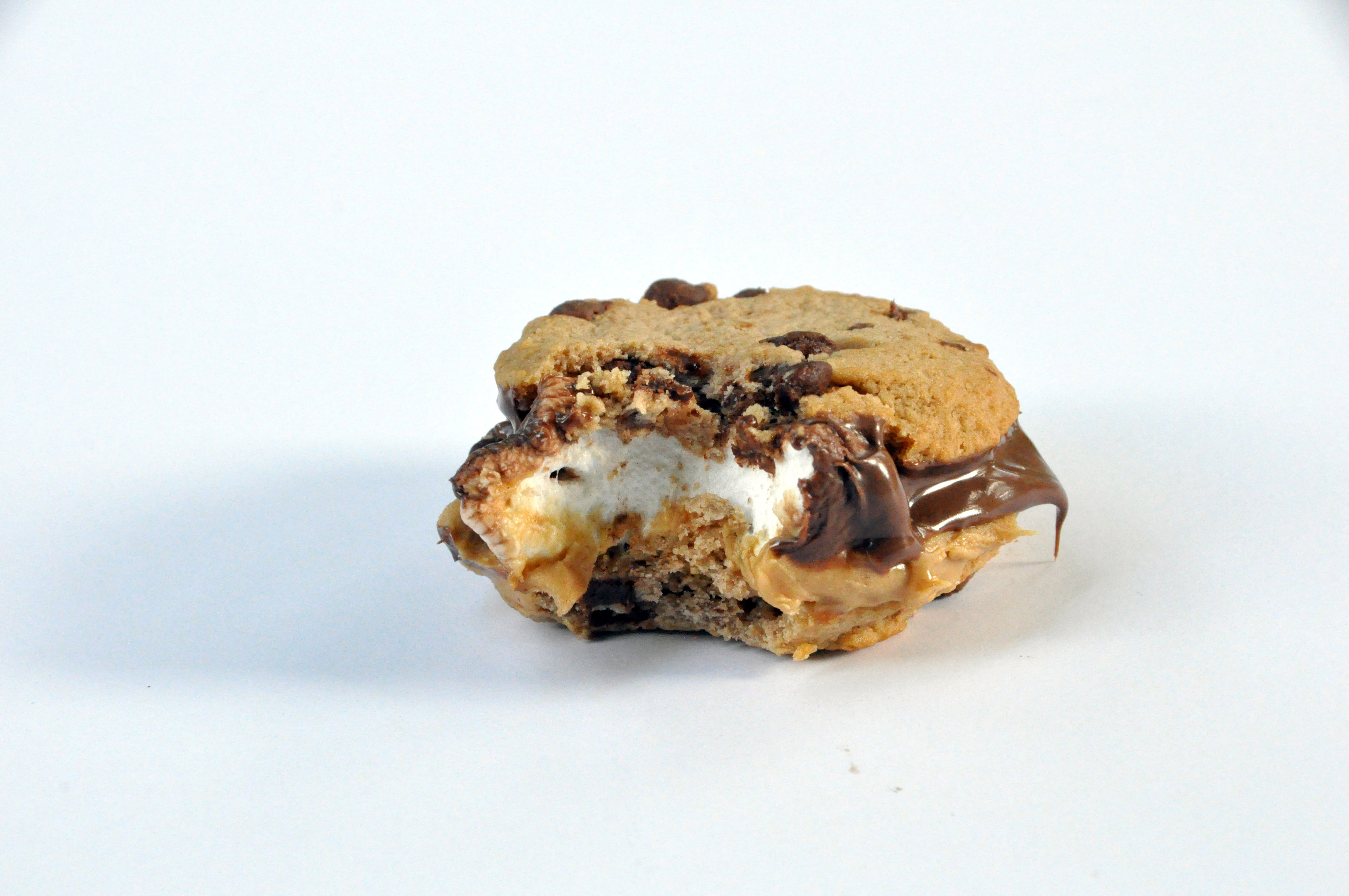 cookie-smore-with-bite